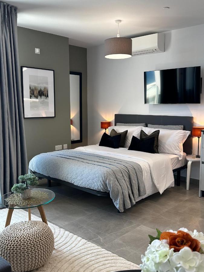 E1 Presidential Studios On High Floor With Stunning Sea Views Gibraltar Eksteriør billede