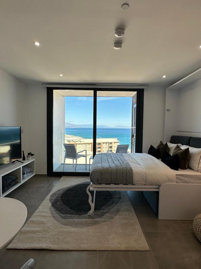E1 Presidential Studios On High Floor With Stunning Sea Views Gibraltar Eksteriør billede