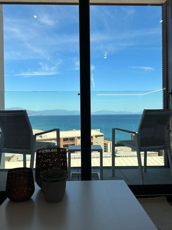 E1 Presidential Studios On High Floor With Stunning Sea Views Gibraltar Eksteriør billede